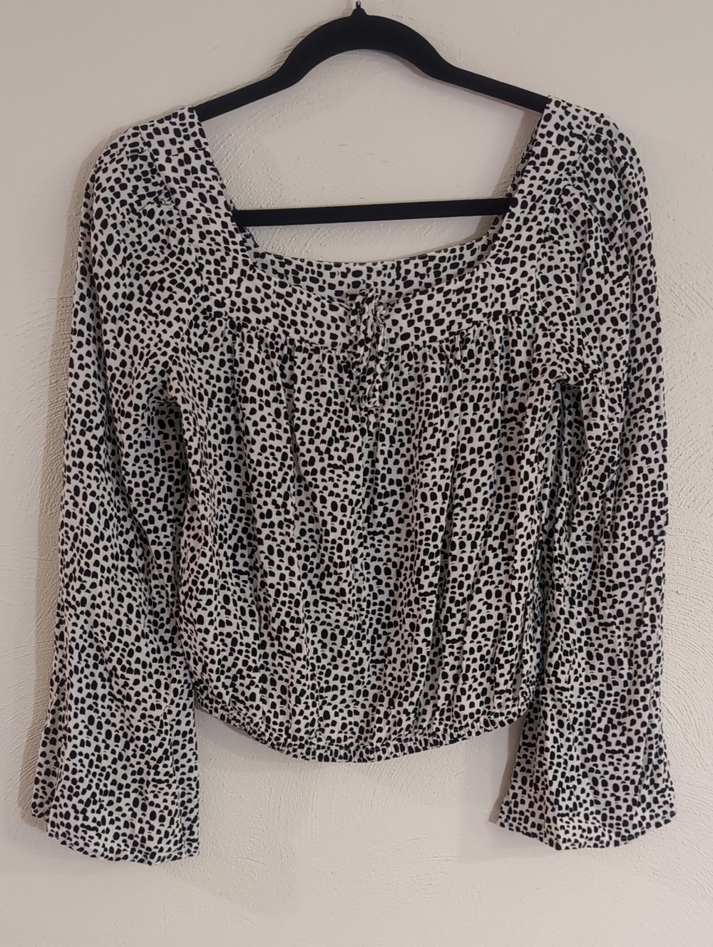 Express Black and White Dot-Print Long-Sleeve Blouse